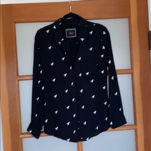 Rails horse button down